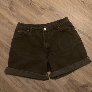 Levi Mid-rise 950 Relaxed Fit Denim Cuffed Shorts